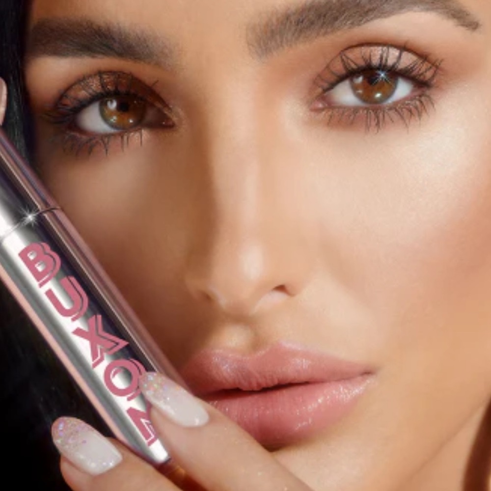 🍬🧸Buxom Extrovert Mascara Full Size